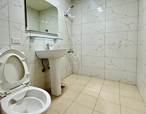 TO｜社宅免仲｜草漯透天美墅五房家具家電全配可補助 - Image 8