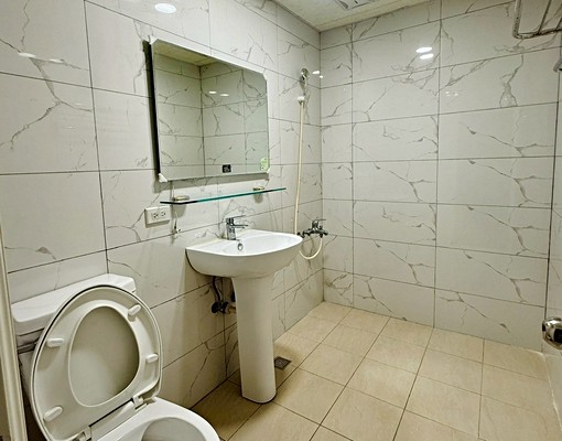 TO｜社宅免仲｜草漯透天美墅五房家具家電全配可補助 - Image 7