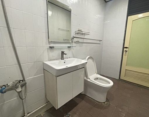 東海全新家具兩房與三房/獨洗曬/採光通風佳/可寵/租補 - Image 4