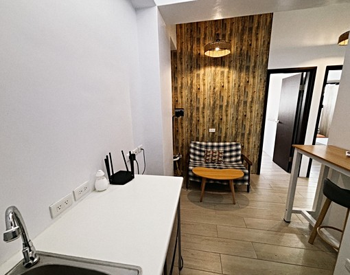 勤益科大⭐陽台電梯兩房⭐投影機大螢幕⭐溫馨可貓 - Image 2