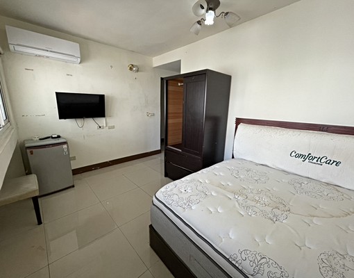 ⭐【家俱電齊全】出租信義國小捷運健身套房⭐ - Image 1