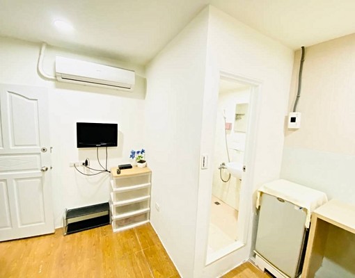 中山國小站/晴光商圈/低樓層/傢具齊全/超值 - Image 3