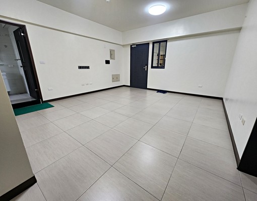 (租)近嘉義後車站&北興市場~輕齡大二房加車位!!! - Image 3