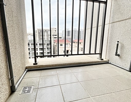 飯店式管理陽台可獨洗系統櫃採光水免費台電雙租補 - Image 4