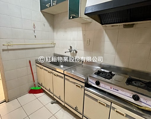 低樓層2樓|可租補免仲介費|比漾廣場正對面|三房兩廳兩衛 - Image 7