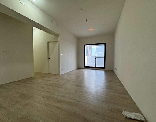 梧棲精銳錦3房大露臺+平車出租 - Image 2