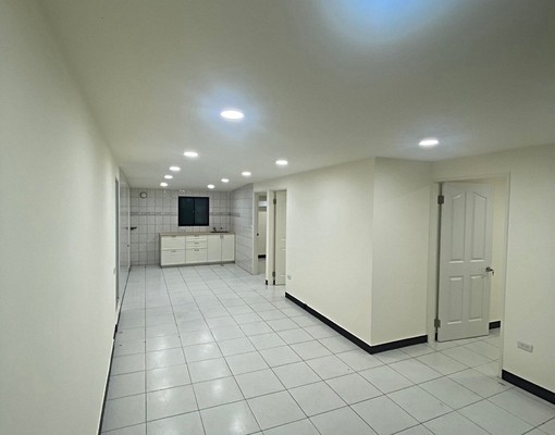 「近捷運站/學區/商圈」的雅房 - Image 1