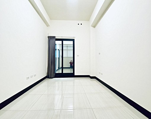 🏠【皇家美墅|高雄仁武區|透天4樓|4房4衛|空屋出租】 - Image 9