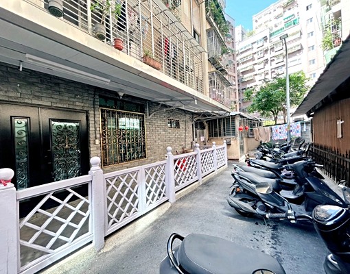 屋況佳🔥黃城公園🔥🔥中義街一樓附地下室 - Image 14