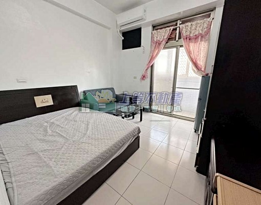 近巨城大魯閣獨洗獨曬陽台採光便宜出租 - Image 1