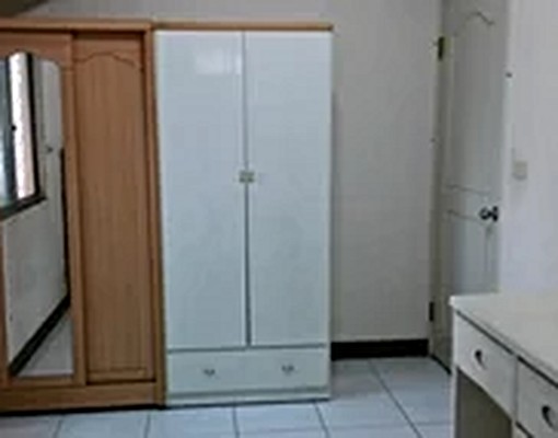 電梯大樓/明亮寬敞/生活機能優/雅房的價格整層的使用空間 - Image 1