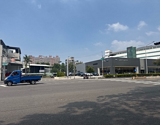 獨立陽台，獨立洗衣機，變平分離式冷氣電梯 - Image 4