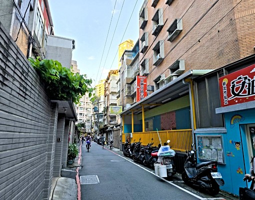 可租屋補助📢近頂溪捷運站.全新裝潢第一手入住.安靜採光陽台 - Image 4