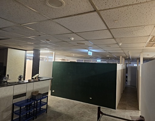 市中心超大坪數可補習班健身房美業共享辦公室有電梯 - Image 3