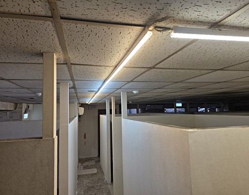 市中心超大坪數可補習班健身房美業共享辦公室有電梯 - Image 5