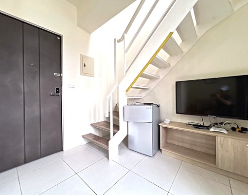 小咪精選✨近興大樓中樓陽台獨洗美套房🌟租補剩最後1席 - Image 3