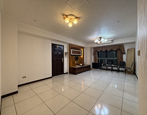 鑫典團隊~星光city景觀4房 - Image 1