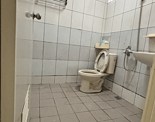 臨近夢時代大東夜市生活圈~小資拎包入住,交通便利! - Image 4