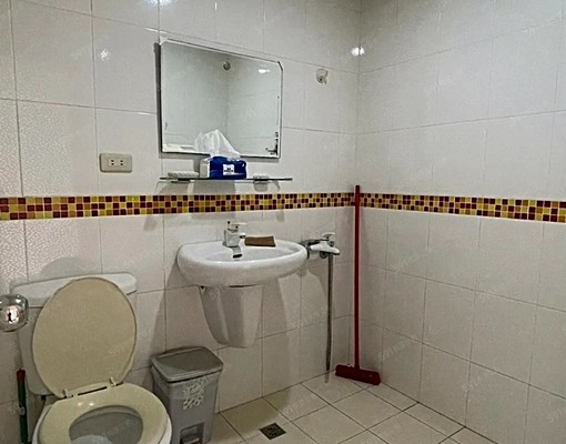 重慶公園亮麗4房可租補 - Image 7