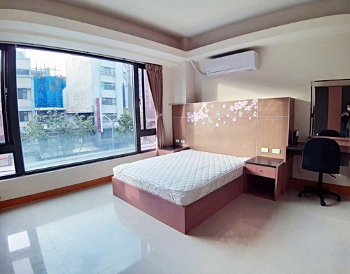 經國路近Homebox優質電梯套房 - Image 1