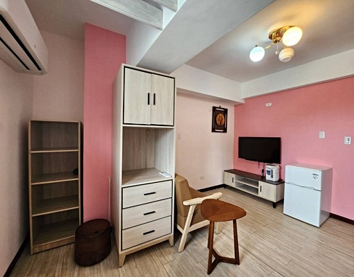 近教育大學勤美審計新村~有電梯美套房~可租補 - Image 5