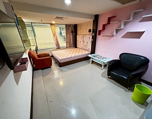 近藝文/中路~舒適大套房~垃圾集中 - Image 1