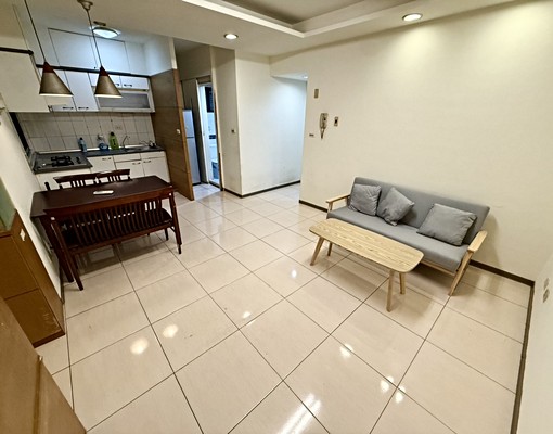 春天綠郡🔥精裝秒殺兩房|可入籍|家具全配|平面車位 - Image 1