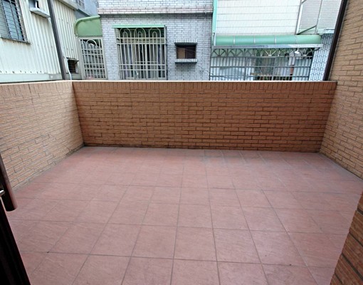 鳳山國中面寬車墅【地37坪】6房 - Image 12