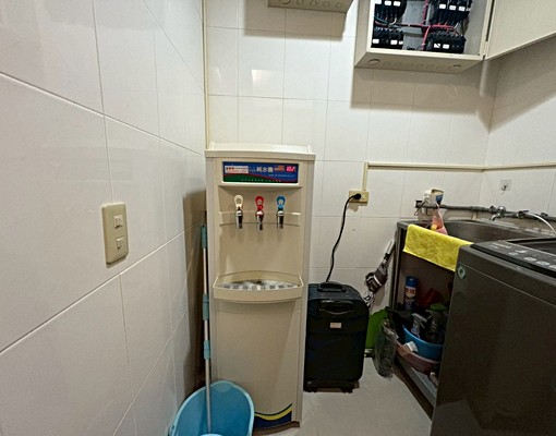 板橋❣️飲水機採光通風掀床免治馬桶獨洗曬對外窗生活機能佳 - Image 2