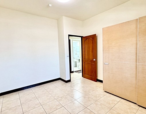 👑阿慧獨家👑內壢車站商圈景觀大三房車 - Image 12