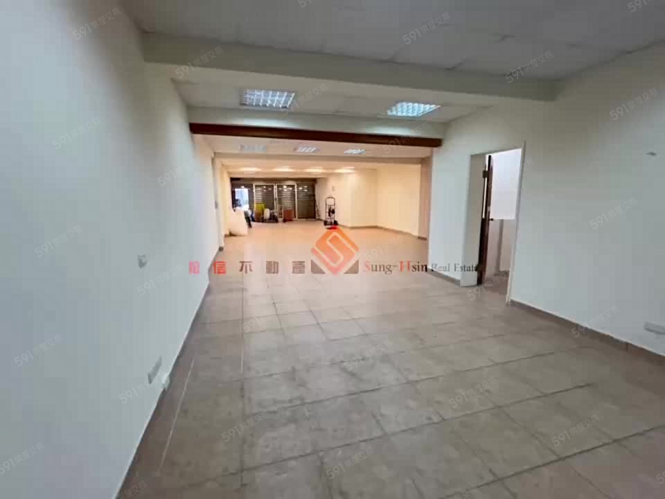 獨家一樓住辦兩用★後山埤★林口街大道路★可停車 - Image 1