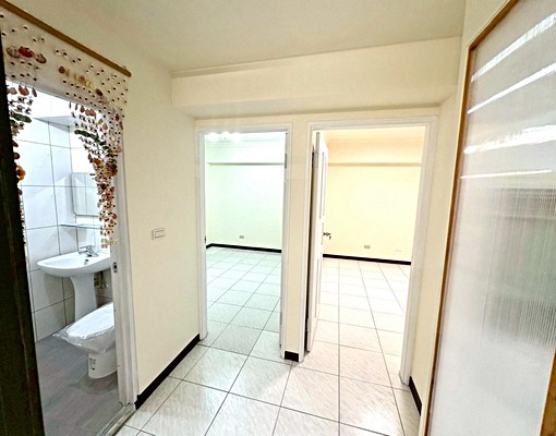 新營『市中心』三房電梯華廈 - Image 7