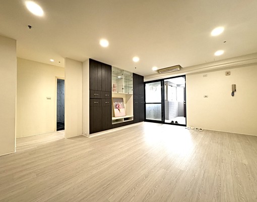 ✨南屯黎明路三房✨現代美裝潢💖家具電可談 - Image 2