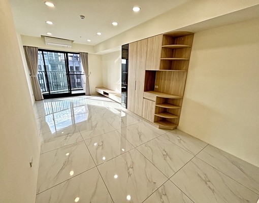 惠宇朗庭🔥頂層帝王視野質感大三房｜可租補可入籍｜雙平面車位 - Image 1