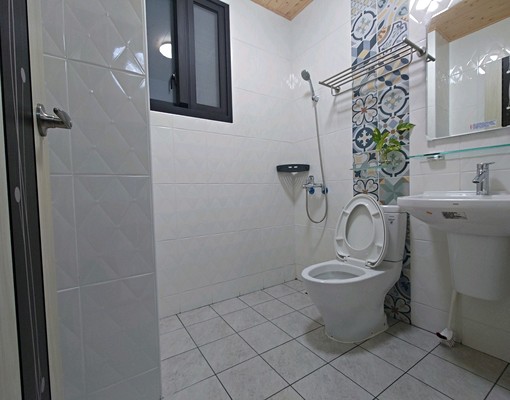 新市南科全新2房(含車+管) - Image 4