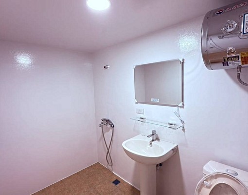 龍潭怪怪屋旁全新整理1+1豪華套房|戶戶陽台小客廳,全配家具 - Image 10