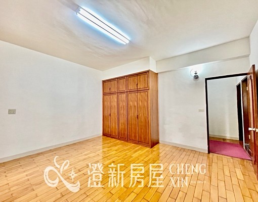 可報稅/可入籍/近新竹遠百/園區/整棟別墅4房 - Image 9