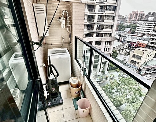 JR炸裂稀有釋出百萬精裝🔥近新光秋紅谷絕美大2房✅浴缸平車 - Image 14