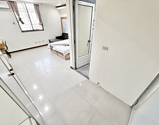 天菜別說不💖可租補可家庭可入籍💖大面窗採光 - Image 8