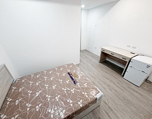 近捷運頂溪站【優質租案】獨洗★低樓層★獨立陽台 - Image 2