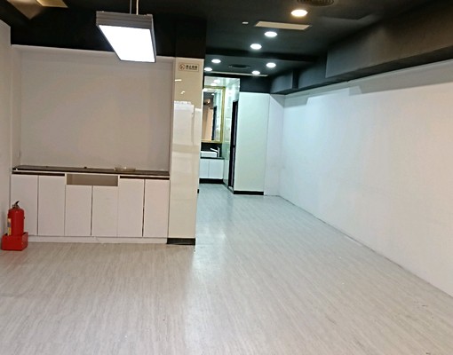 開放式的超大空間店面 - Image 3