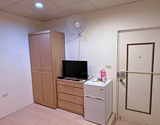 景美捷運獨立套房<可租補><全新熱水器洗衣機> - Image 2