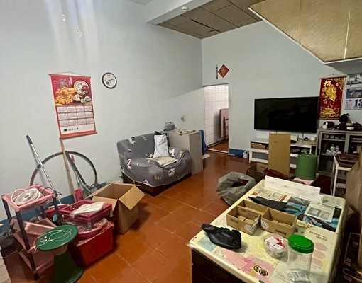 林園區林內路四樓透天,可拜拜可養貓可租補 - Image 1