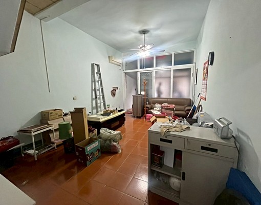 林園區林內路四樓透天,可拜拜可養貓可租補 - Image 2