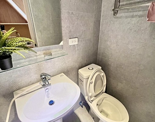 中華路一段👑挑高樓中樓👑豪華百萬裝潢🌟可租屋補助 - Image 6