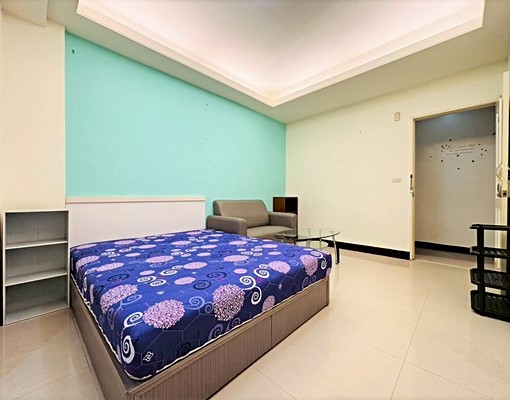 大管家✨逢甲商圈✨免爬樓梯一樓溫馨大套房✨傢俱電全✨秒殺釋出 - Image 4