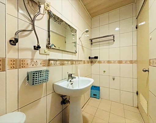 大管家✨逢甲商圈✨免爬樓梯一樓溫馨大套房✨傢俱電全✨秒殺釋出 - Image 14