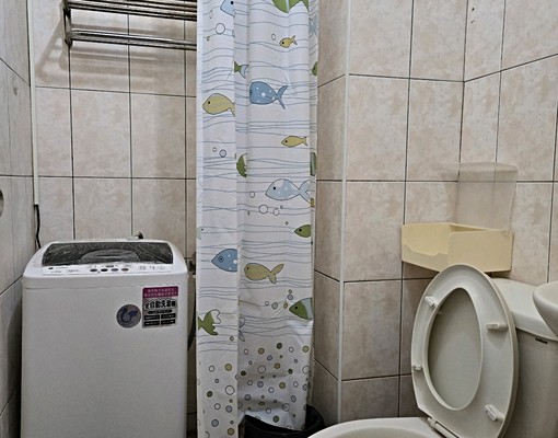 走路到7-11電梯套房 - Image 2