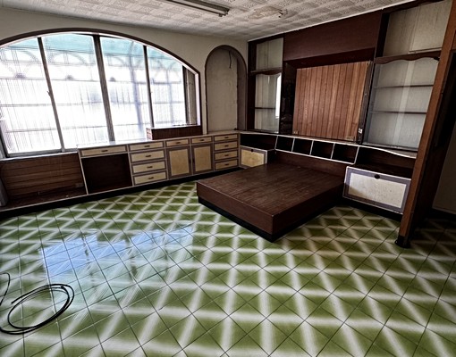 仁和商圈透天金店面生活機能佳使用空間大 - Image 15