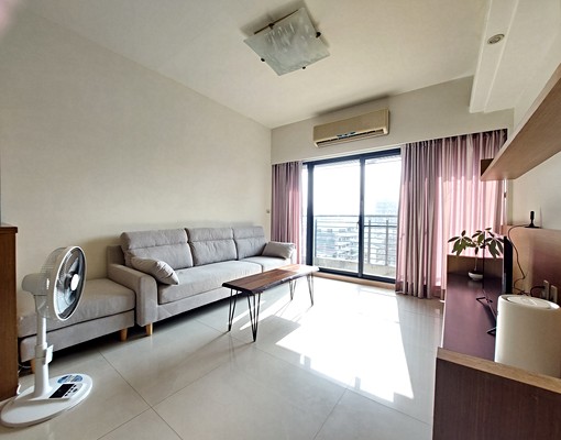 台灣大道公益路口高樓景觀配備全免整理3+1房大空間,可租補 - Image 1